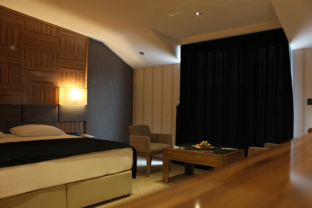 Neba Royal Hotel Samsun Phòng bức ảnh